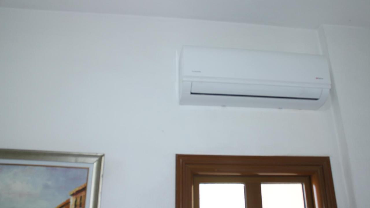 Deni'S Family Apartment In New Blvd Тирана Екстер'єр фото
